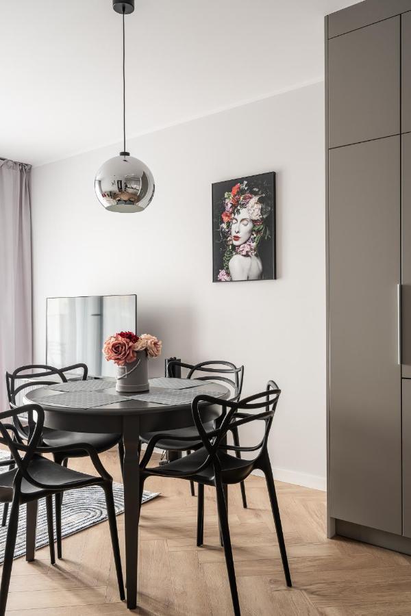 Appartamento Rentplanet - Nowa Manufaktura Breslavia Esterno foto