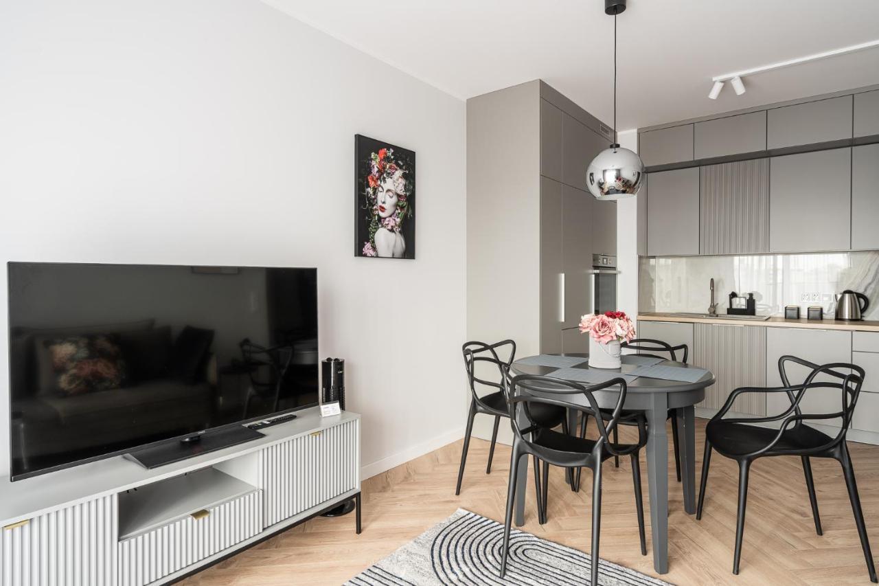 Appartamento Rentplanet - Nowa Manufaktura Breslavia Esterno foto