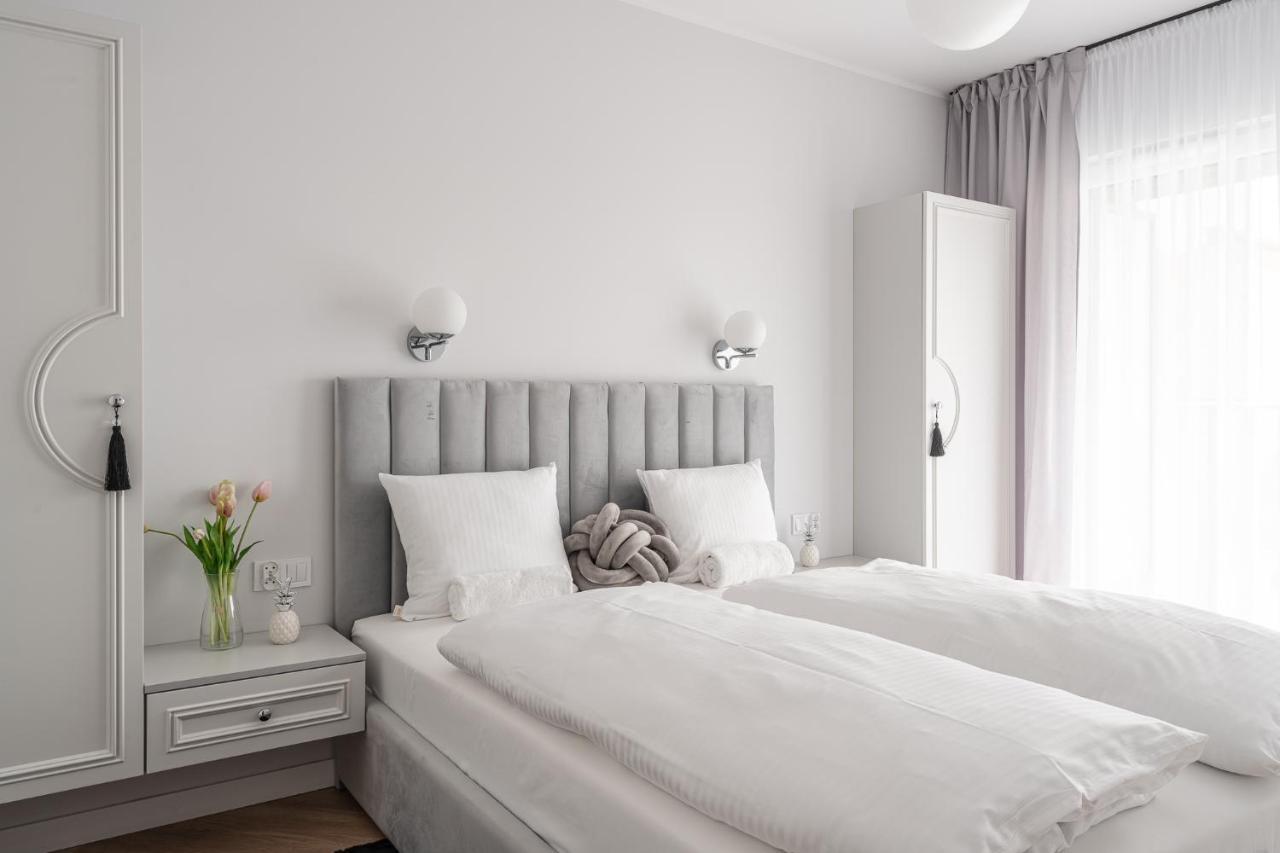 Appartamento Rentplanet - Nowa Manufaktura Breslavia Esterno foto